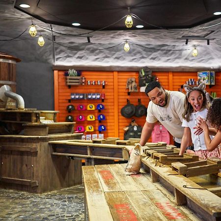 Great Wolf Lodge Concord Exterior photo