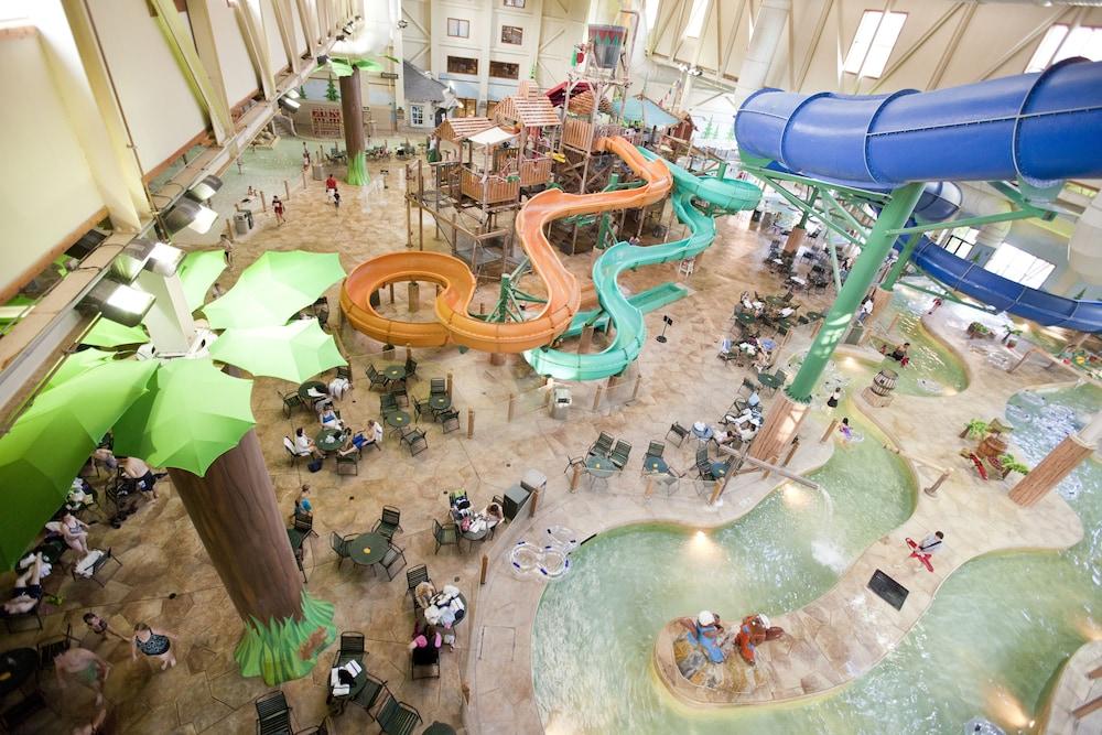 Great Wolf Lodge Concord Exterior photo